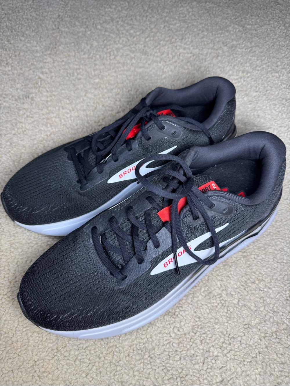 Brooks Men’s Ghost Max 2 Running and Walking Shoes Size 11.5